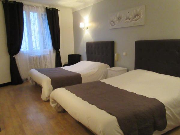 Hotel De La Bastide : photo 1 de la chambre chambre quadruple