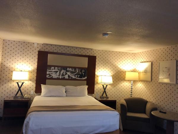 Sunrise Inn : photo 2 de la chambre suite de luxe avec baignoire spa