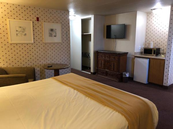 Sunrise Inn : photo 4 de la chambre suite de luxe avec baignoire spa