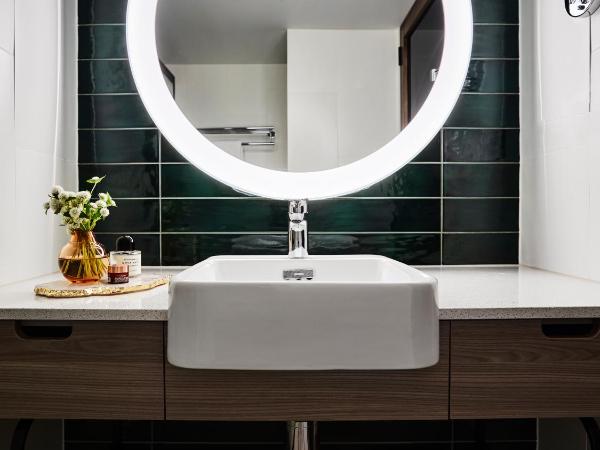Novotel Sydney Darling Square : photo 5 de la chambre chambre king exécutive avec vue sur le jardin