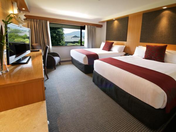 Millennium Hotel Rotorua : photo 4 de la chambre chambre supérieure avec 2 lits queen-size