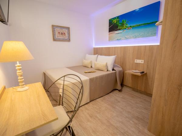 Petit Malaga Congress : photo 2 de la chambre chambre double Économique sans fenêtre