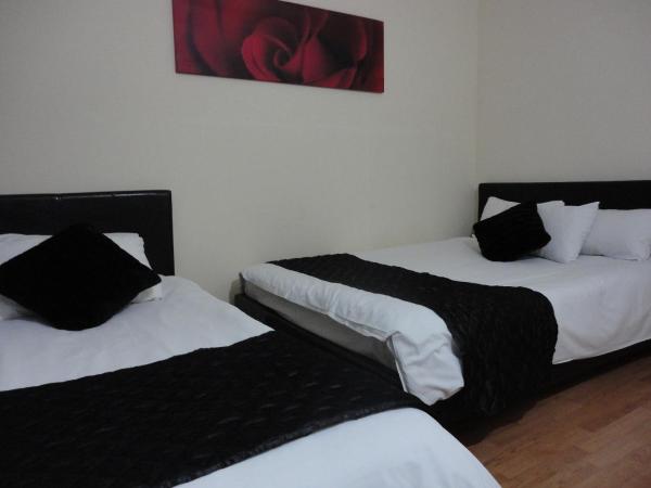 City View Hotel - Roman Road Market : photo 7 de la chambre chambre triple standard