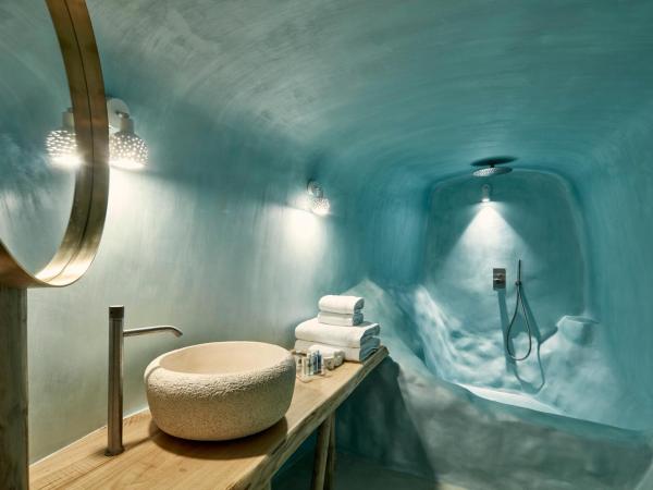 Limestone : photo 1 de la chambre superior suite with outdoor and indoor hot tubs and caldera view