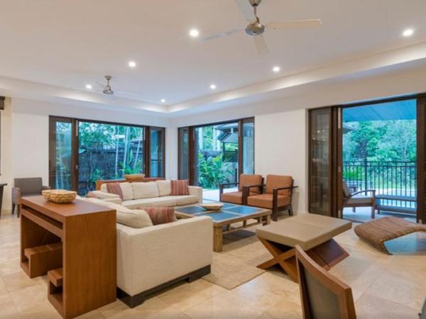 Luxury Apartments at Temple Resort and Spa Port Douglas : photo 4 de la chambre villa 3 chambres de luxe
