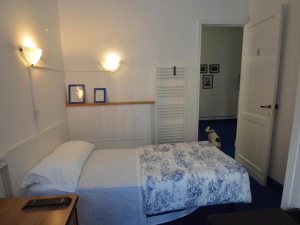 Olympia Hotel : photo 10 de la chambre chambre double Économique