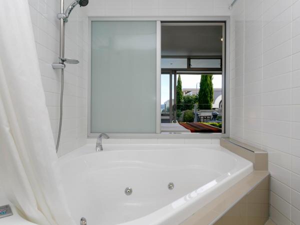 The Reef Resort : photo 6 de la chambre studio de luxe - vue sur piscine