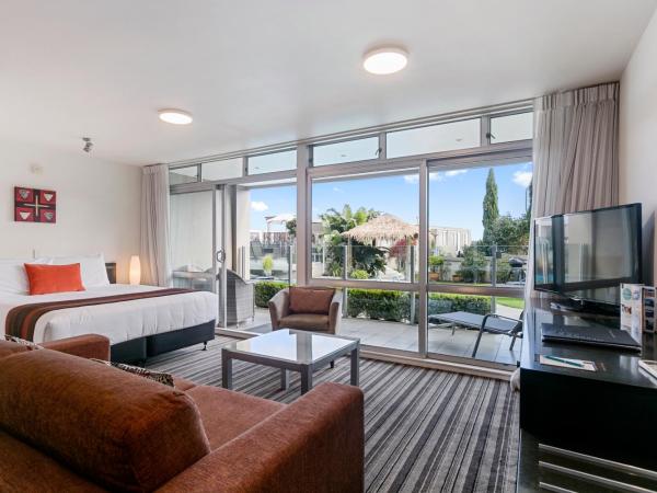 The Reef Resort : photo 3 de la chambre studio de luxe - vue sur piscine