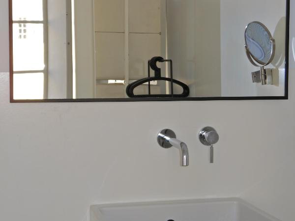 B&B Bloc G : photo 1 de la chambre chambre double supérieure