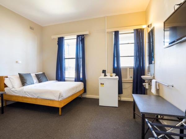 Esplanade Hotel Adelaide : photo 1 de la chambre studio double