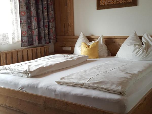 Pension Singer : photo 5 de la chambre chambre double avec balcon