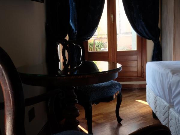 Hotel La Calcina : photo 3 de la chambre superior double room with canal view and terrace