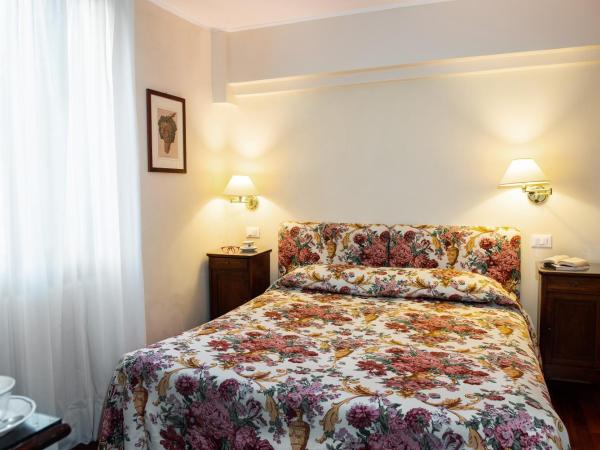 Hotel Agli Alboretti : photo 1 de la chambre suite junior