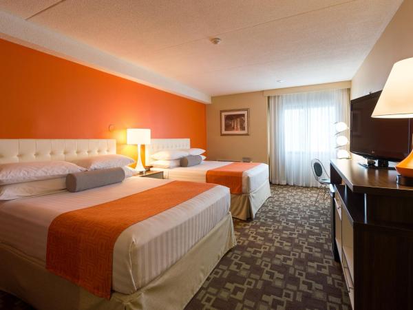 Howard Johnson Plaza by Wyndham by the Falls Niagara Falls : photo 4 de la chambre chambre 2 lits queen-size - non-fumeurs