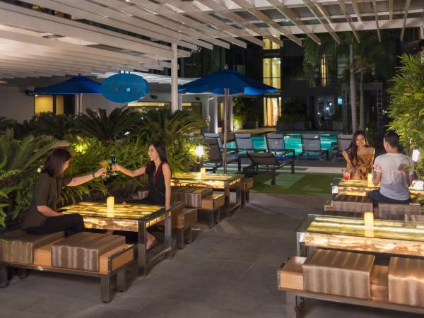 Solitaire Bangkok Sukhumvit 11 : photo 4 de la chambre grand hébergement deluxe - vue sur piscine