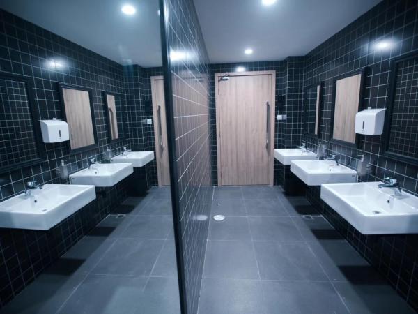 Chengdu Desti Youth Park Hostel Chunxi Road : photo 6 de la chambre lit dans dortoir pour femmes de 6 lits