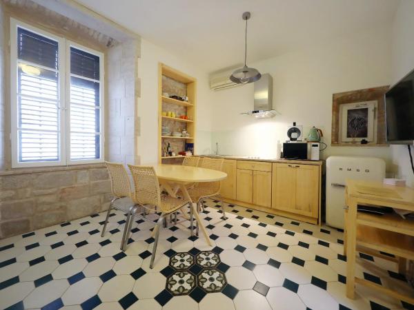 Central Apartments Integrated Hotel : photo 3 de la chambre appartement 1 chambre - 7 don ive prodana