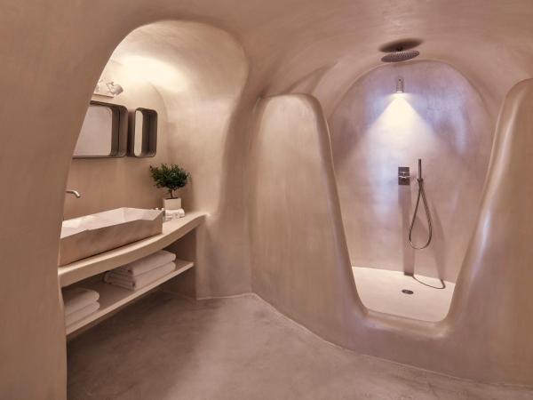 Limestone : photo 6 de la chambre suite exécutive lune de miel avec jacuzzi - vue sur caldeira
