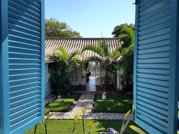 Pousada Casa Búzios : photo 2 de la chambre chambre double supérieure avec patio - vue sur jardin