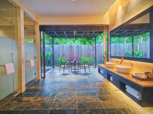 Borneo Eagle Resort : photo 10 de la chambre villa avec piscine