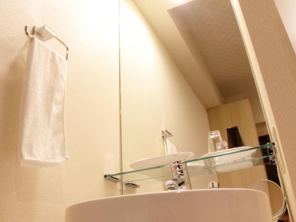 Nagasaki Bus Terminal Hotel : photo 4 de la chambre moderate double room with shower - non-smoking