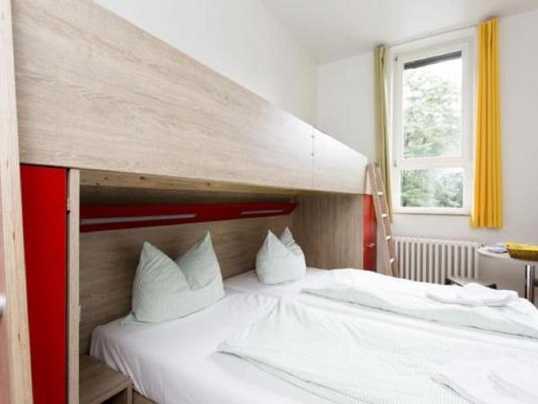 Jugendherberge Bonn : photo 4 de la chambre lit dans dortoir pour femmes de 4 lits