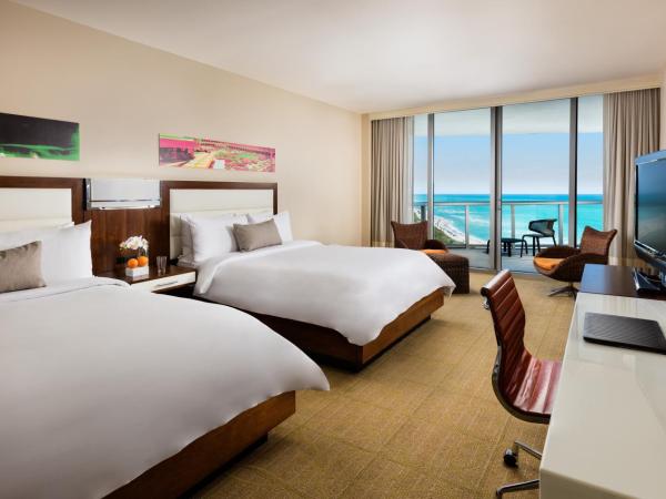 Eden Roc Miami Beach : photo 4 de la chambre suite junior avec 2 lits queen-size - vue sur océan