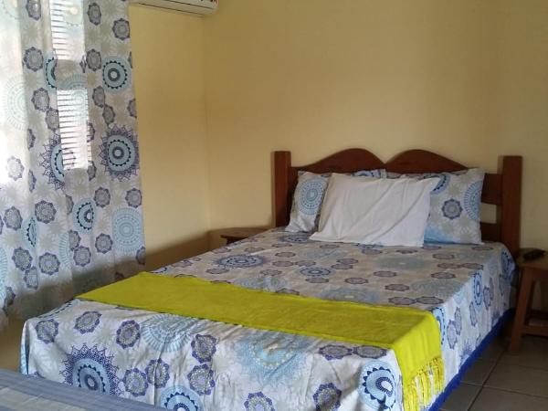 Pousada Recanto das Férias : photo 4 de la chambre chambre triple