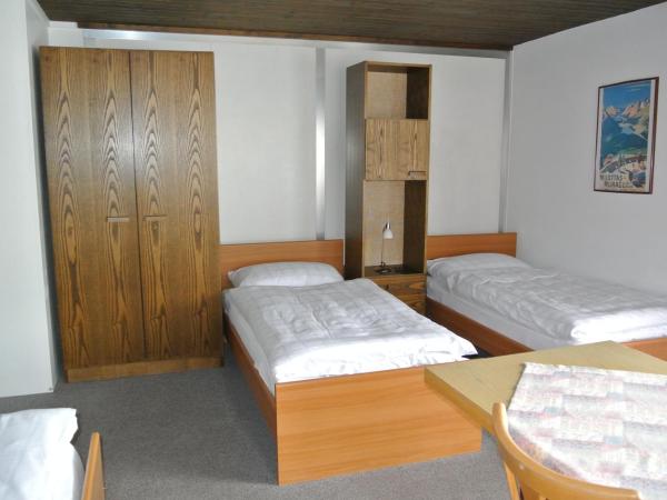 Hostel Casa Franco : photo 1 de la chambre chambre quadruple avec salle de bains commune