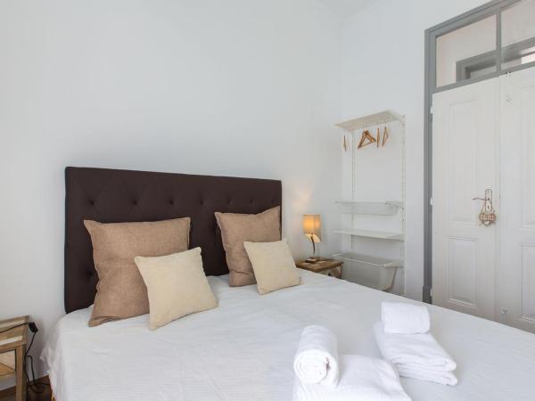 Faro Cosy Guesthouse : photo 6 de la chambre chambre double avec salle de bains privative extérieure