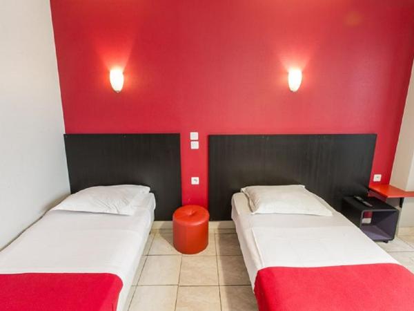 Hipotel Paris Montmartre Gare du Nord : photo 1 de la chambre chambre lits jumeaux