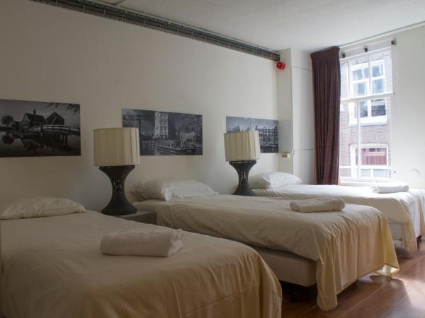 Hotel 55 - City Centre : photo 2 de la chambre chambre triple confort avec douche