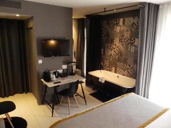 Hotel Pont Levis - Franck Putelat : photo 3 de la chambre chambre double premium