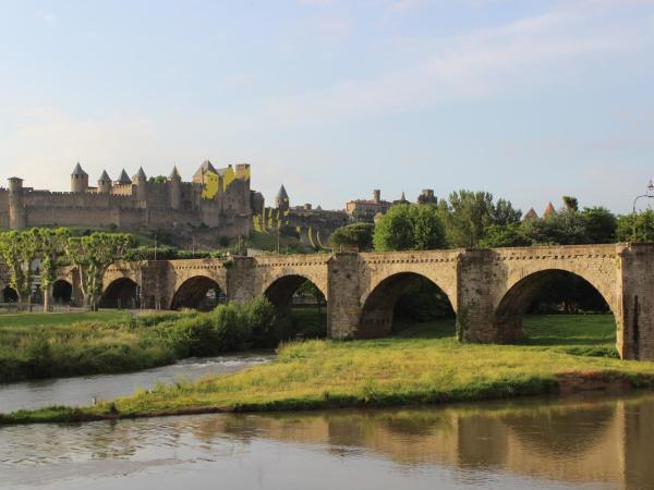 SOWELL HOTELS Les Chevaliers : photo 7 de la chambre chambre double deluxe avec vue sur château