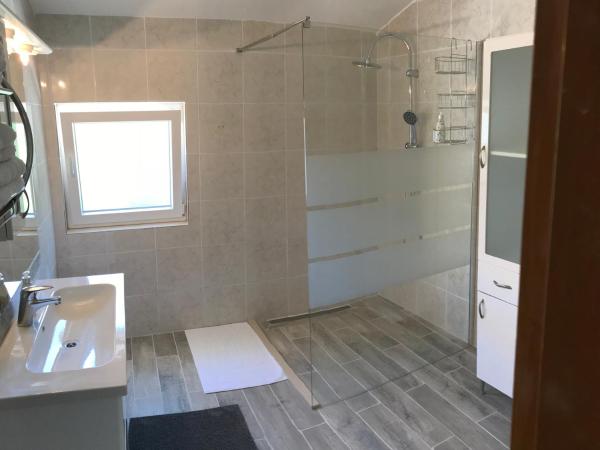 Novalja Inn 2 : photo 10 de la chambre chambre quadruple confort