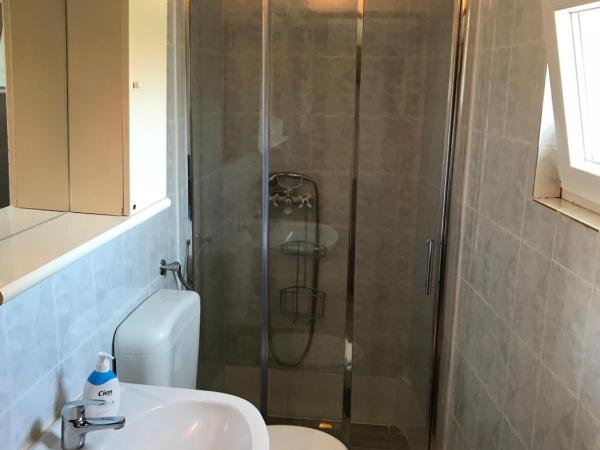 Novalja Inn 2 : photo 5 de la chambre chambre lits jumeaux Économique