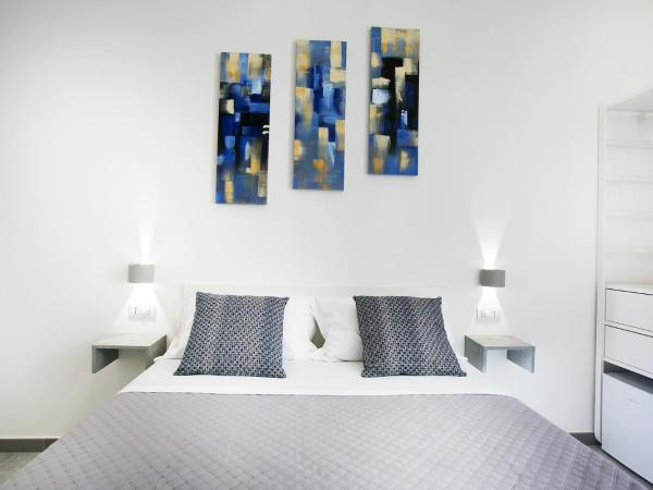 President Suites : photo 6 de la chambre grande chambre double avec balcon