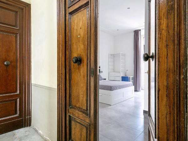 President Suites : photo 2 de la chambre grande chambre double avec balcon