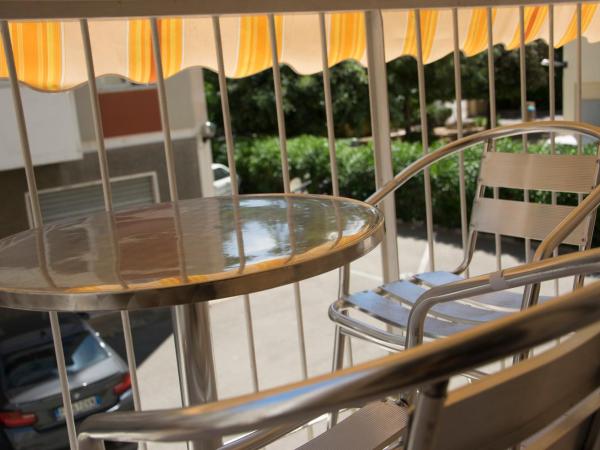 B&B Myrta Maria : photo 6 de la chambre chambre double avec salle de bains privative extérieure