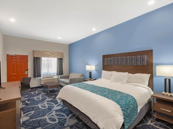 Baymont by Wyndham Houston Hobby Airport : photo 4 de la chambre chambre lit king-size avec baignoire - accessible aux personnes à mobilité réduite/malentendantes - non-fumeurs