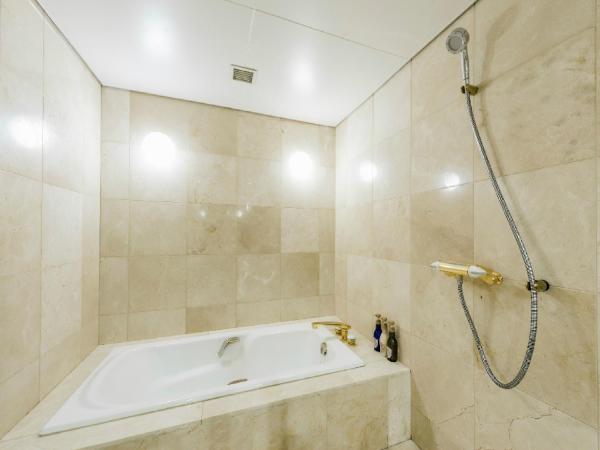 HOTEL MYSTAYS Sapporo Aspen : photo 4 de la chambre chambre lits jumeaux de luxe - non-fumeurs