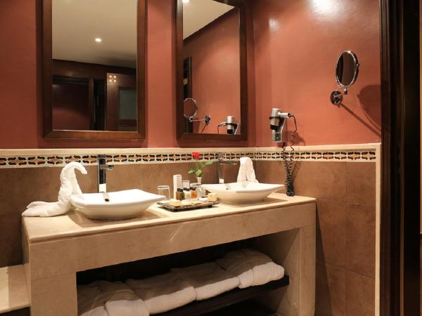 Kenzi Menara Palace & Resort : photo 8 de la chambre chambre double deluxe - vue sur piscine