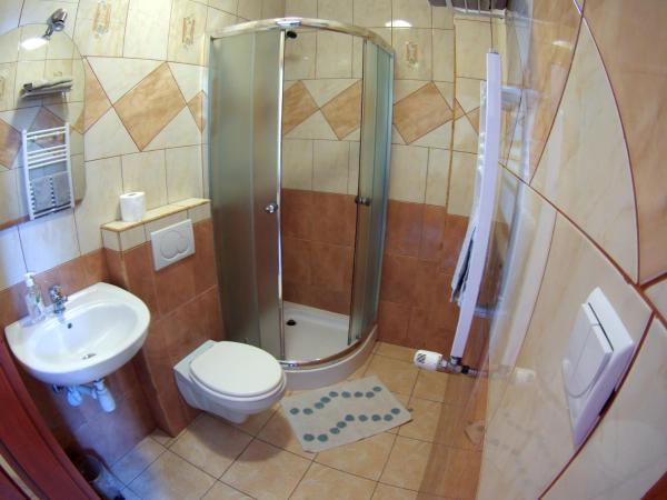 Noclegi Wega : photo 8 de la chambre chambre quadruple