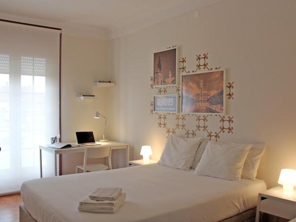 Uporto House Villa : photo 1 de la chambre chambre double standard avec salle de bains commune