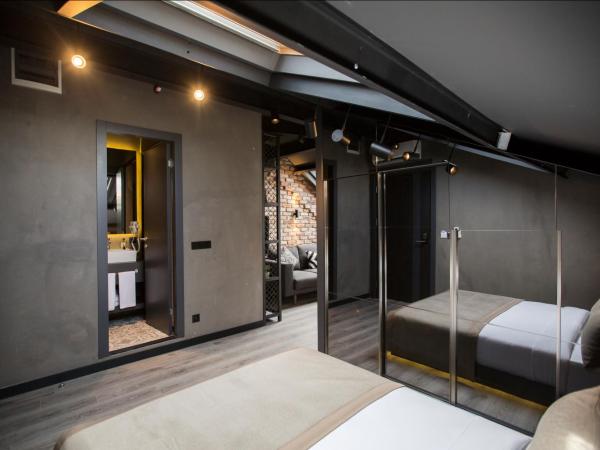 Cityloft 161 : photo 3 de la chambre suite d'angle avec terrasse