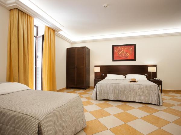 Albergo del Golfo : photo 6 de la chambre chambre quadruple