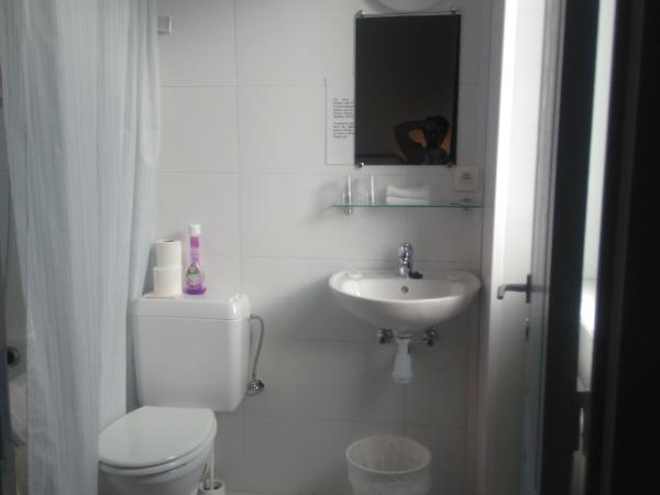 Eurotel : photo 10 de la chambre chambre lits jumeaux avec baignoire
