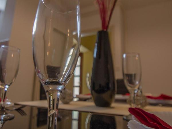 Guest House Ravnić : photo 2 de la chambre appartement 2 chambres avec patio