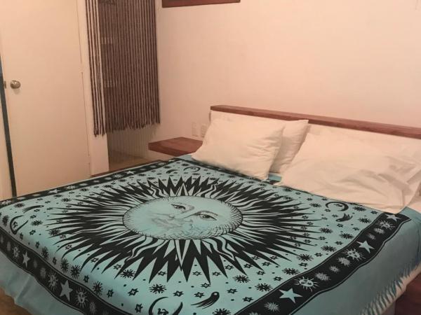 Casa de las Olas Surf & Beach Club : photo 1 de la chambre petite chambre double