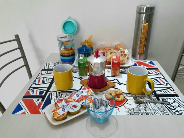 FLY to NAPOLI : photo 8 de la chambre chambre double avec patio